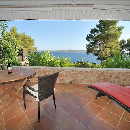 Nautilus-bay - Seaview 210, 211 - Gorma