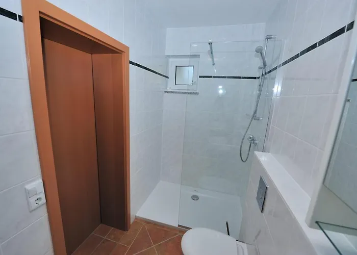 Nautilus-bay - First Row 210, 211 - Gorma * Zavala