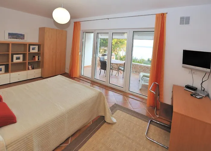 Nautilus-bay - First Row 210, 211 - Gorma Apartman