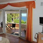 Nautilus-bay - First Row 210, 211 - Gorma