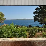 Nautilus-bay - First Row 210, 211 - Gorma * Завала