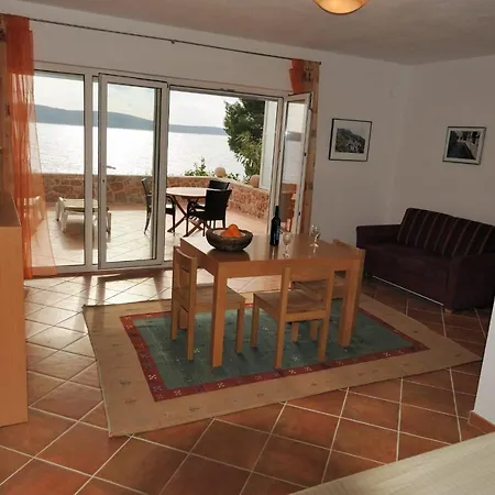Apartman Nautilus-bay - First Row 210, 211 - Gorma *